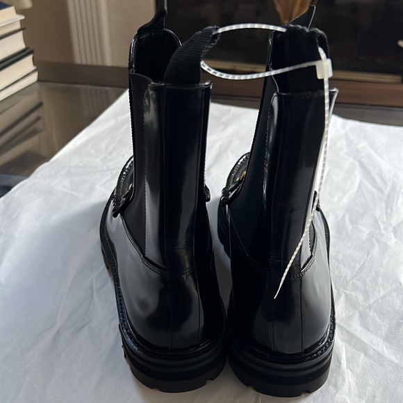 Kurt Geiger London Carnaby Chunky Ankle Boot - Picture 9 of 13